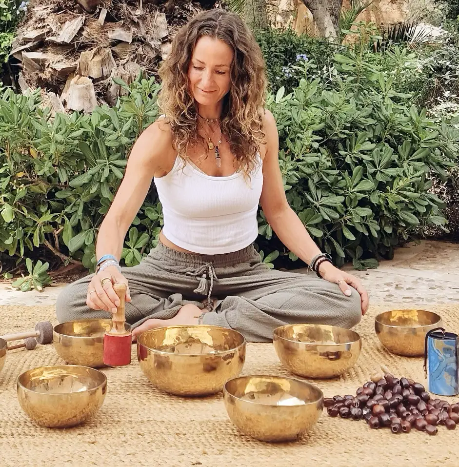 Vollmondzeremonie mit Kakao und Soundbath - Nicole Heintke im UNIT Yoga