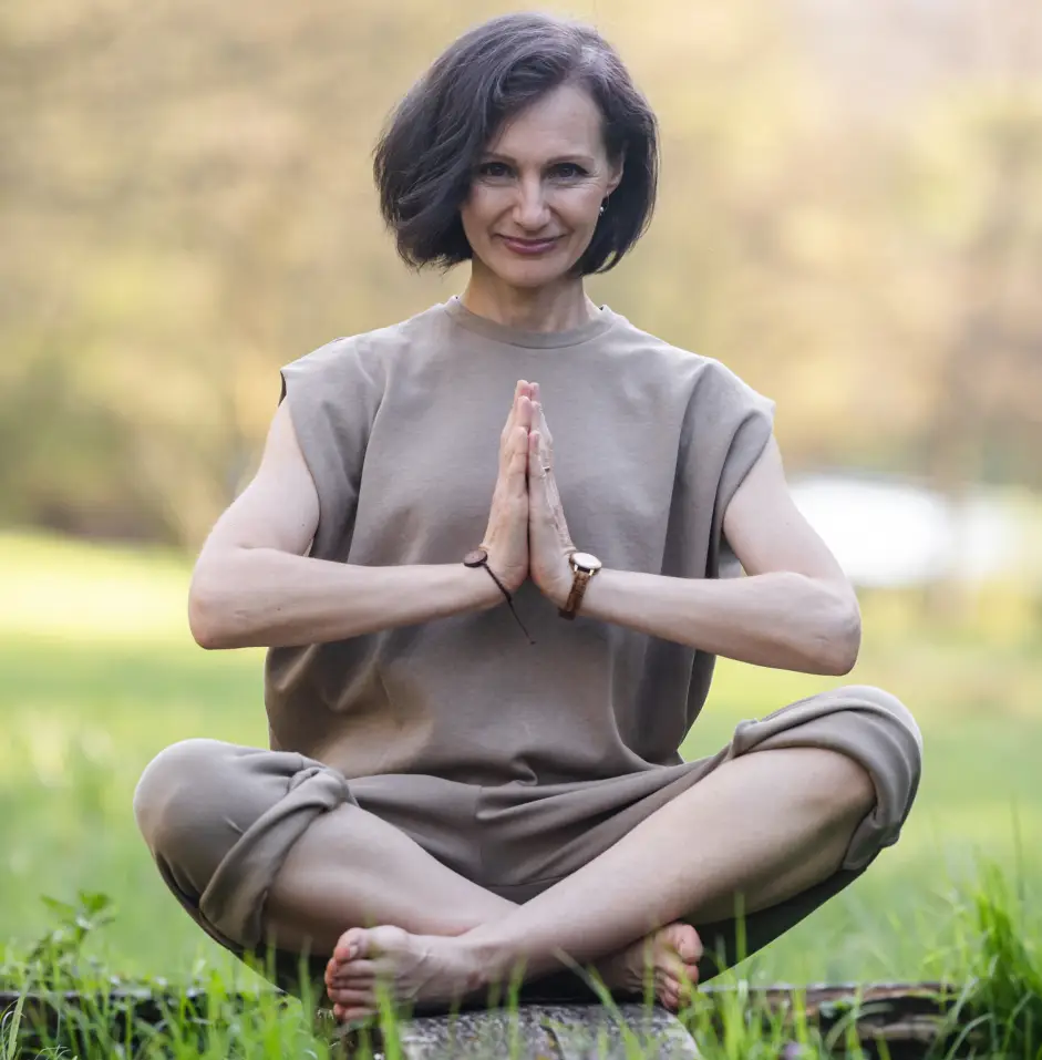 Larissa Hoffmann UNIT Yogateacher